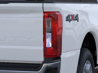 2026 Ford Super Duty F-350® XLT