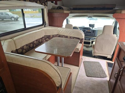 2014 Ford Econoline E350 Super Duty Base