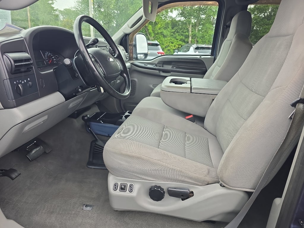 2005 Ford F-350 Super Duty XLT