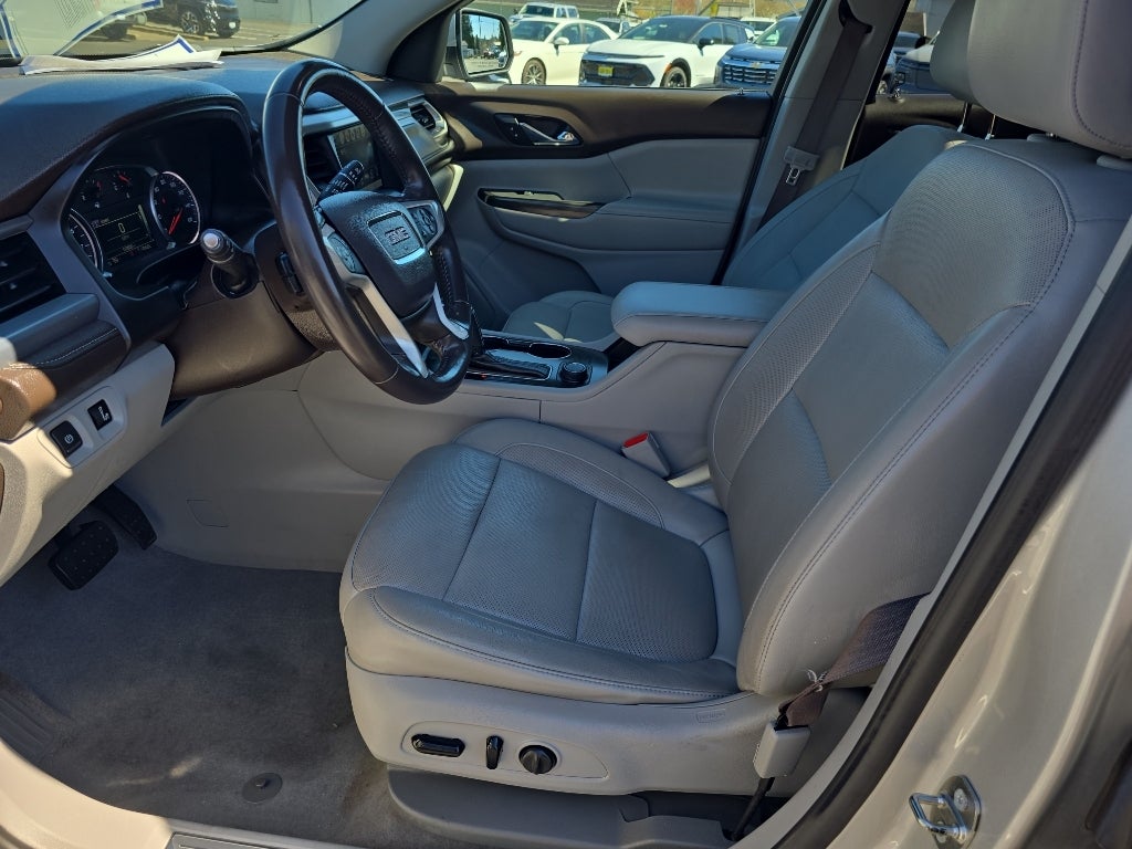 2018 GMC Acadia SLT