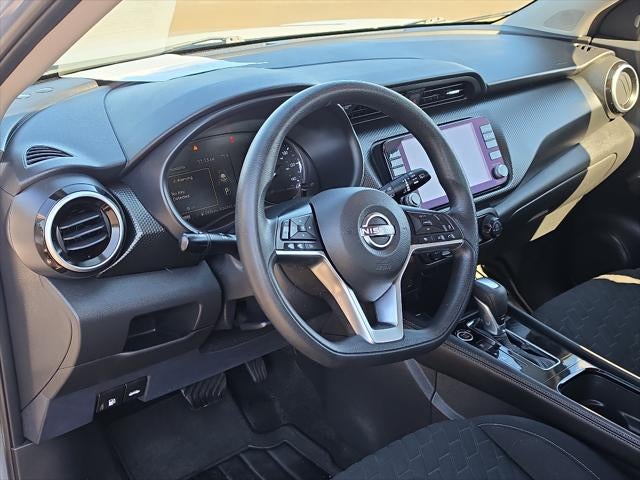 2022 Nissan Kicks SV