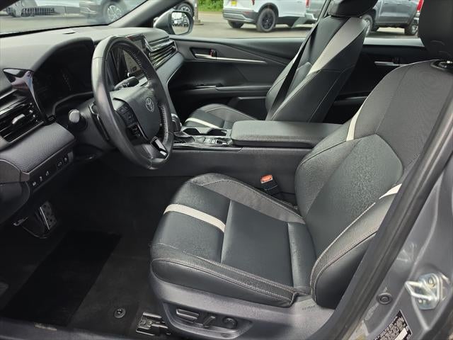 2025 Toyota Camry Hybrid SE