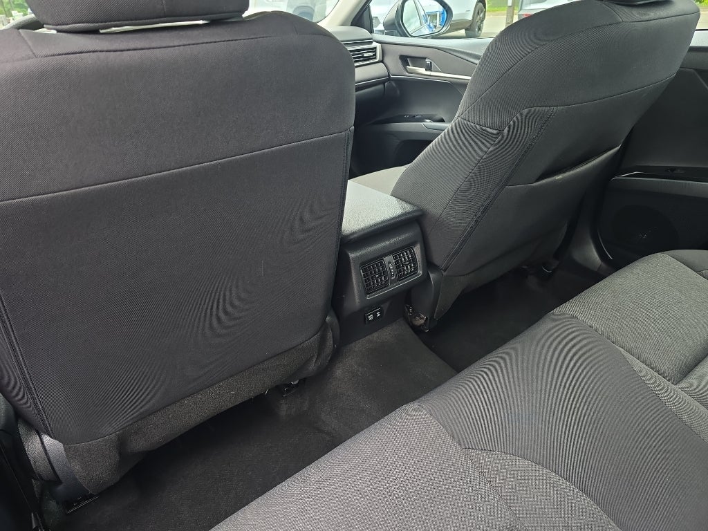 2025 Toyota Camry Hybrid LE