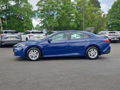 2025 Toyota Camry Hybrid LE