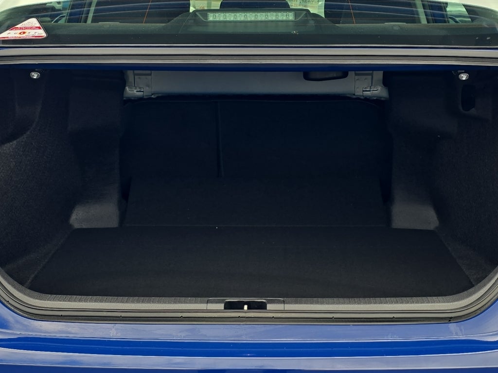 2025 Toyota Camry Hybrid LE