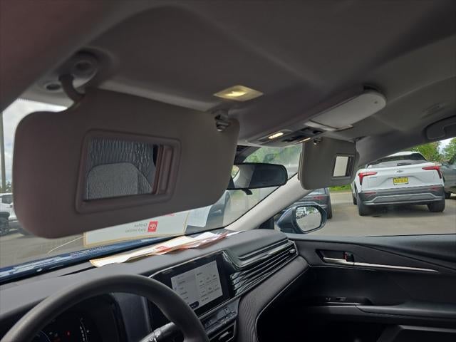2025 Toyota Camry Hybrid LE