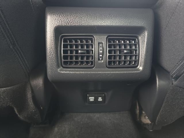 2025 Toyota Camry Hybrid LE