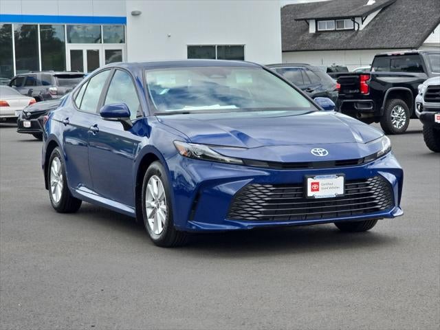 2025 Toyota Camry Hybrid LE