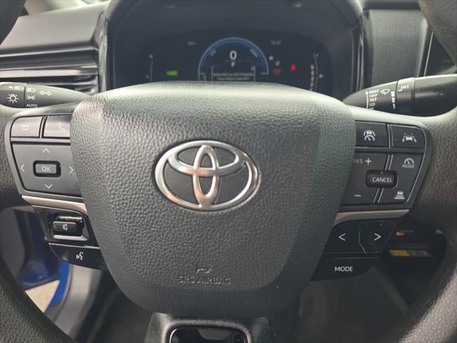 2025 Toyota Camry Hybrid LE