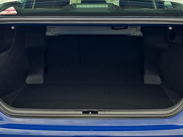 2025 Toyota Camry Hybrid LE