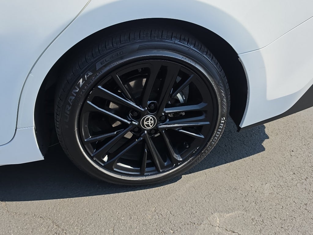 2025 Toyota Camry Hybrid SE