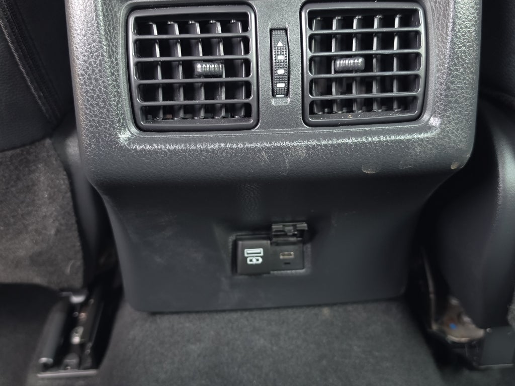 2025 Toyota Camry Hybrid SE