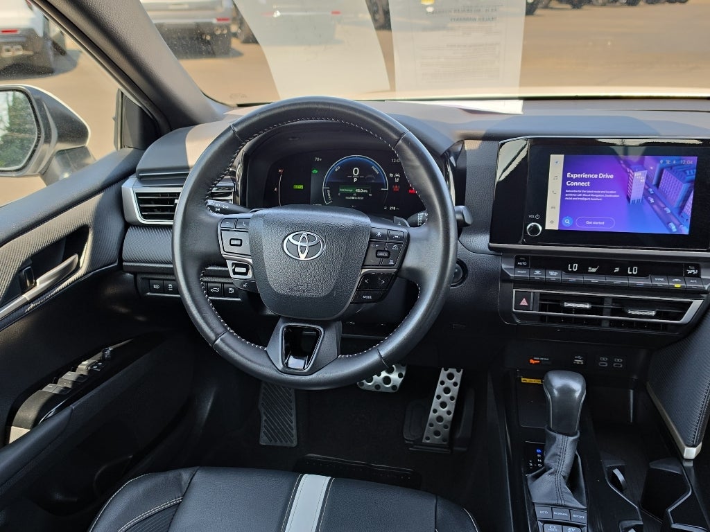 2025 Toyota Camry Hybrid SE