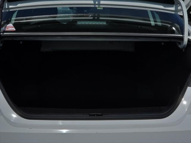2025 Toyota Camry Hybrid SE