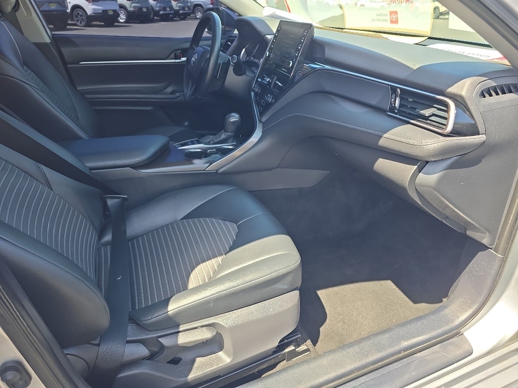 2022 Toyota Camry Hybrid Hybrid SE