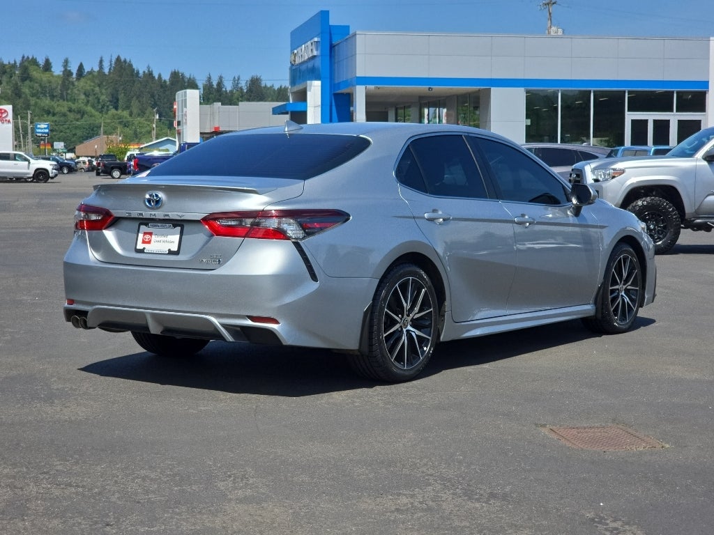 2022 Toyota Camry Hybrid Hybrid SE