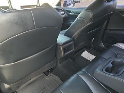 2022 Toyota Camry Hybrid Hybrid SE