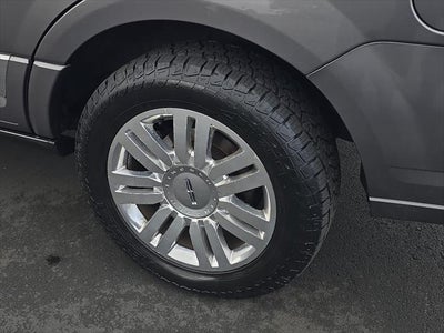 2012 Lincoln Navigator Base