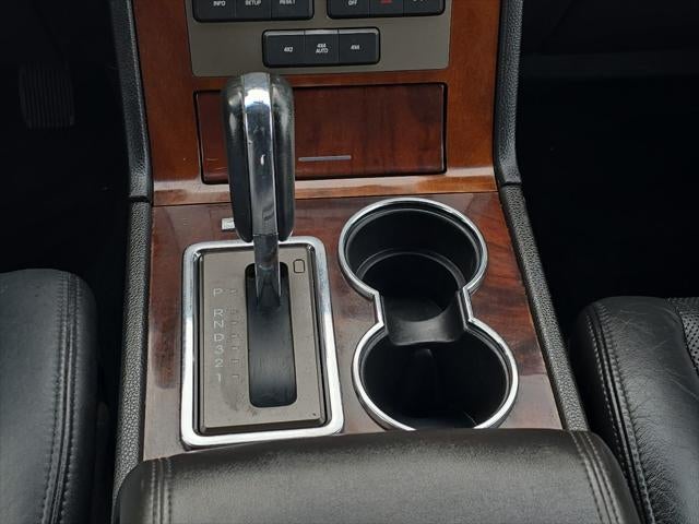 2012 Lincoln Navigator Base