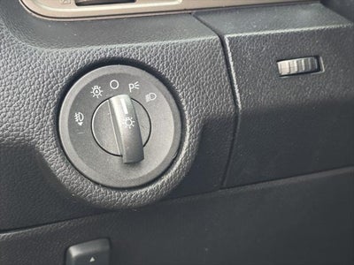 2012 Lincoln Navigator Base