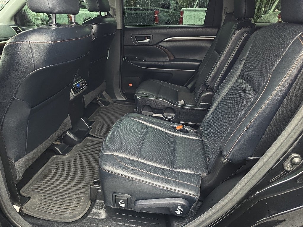 2015 Toyota Highlander Limited Platinum