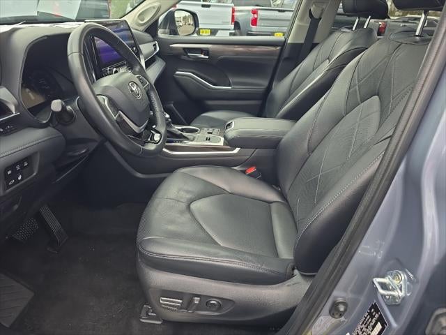 2023 Toyota Highlander Hybrid Hybrid Platinum