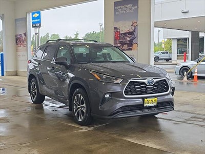 2022 Toyota Highlander Hybrid Hybrid XLE