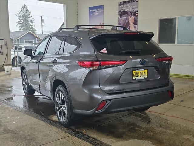 2022 Toyota Highlander Hybrid Hybrid XLE