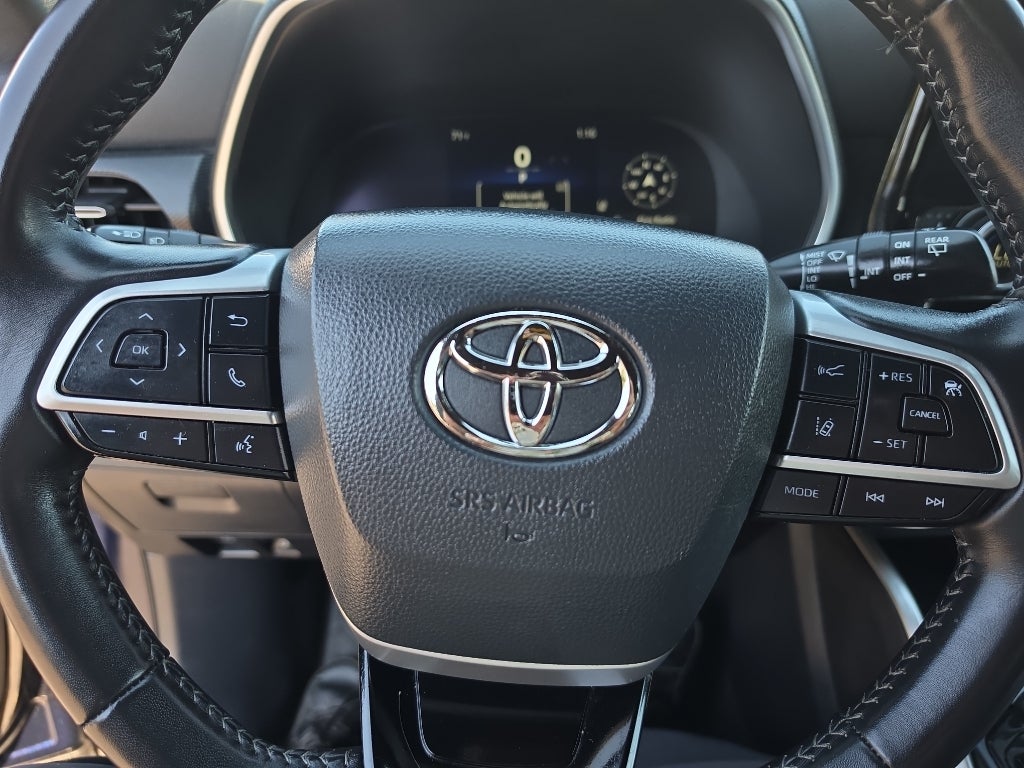 2025 Toyota Highlander XSE