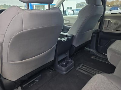 2024 Toyota Sienna LE