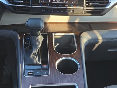 2024 Toyota Sienna LE