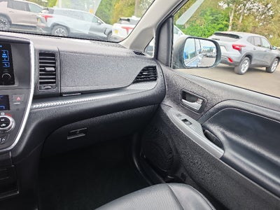 2015 Toyota Sienna SE