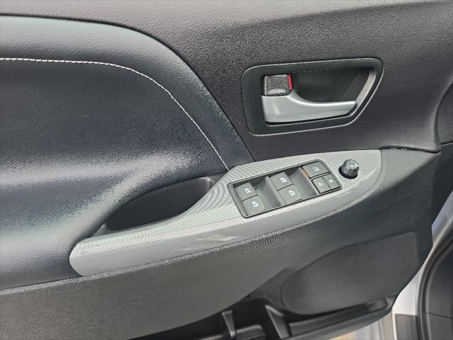 2015 Toyota Sienna SE