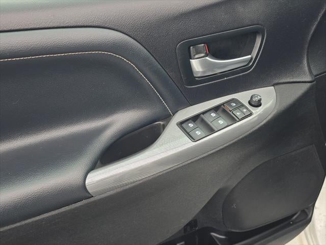 2018 Toyota Sienna SE