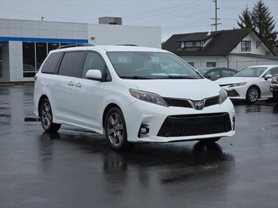 2018 Toyota Sienna SE