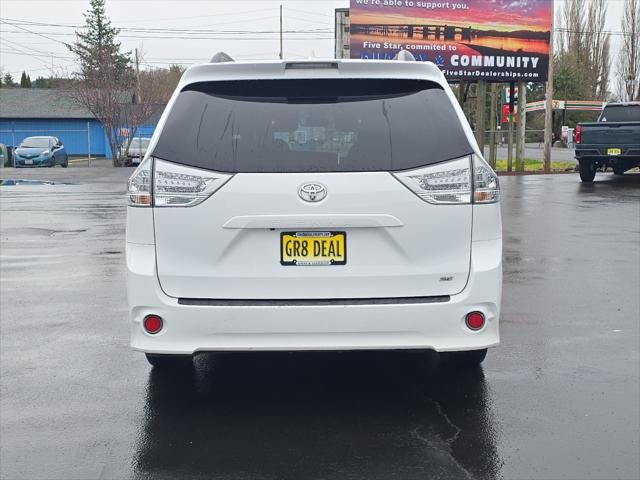 2018 Toyota Sienna SE