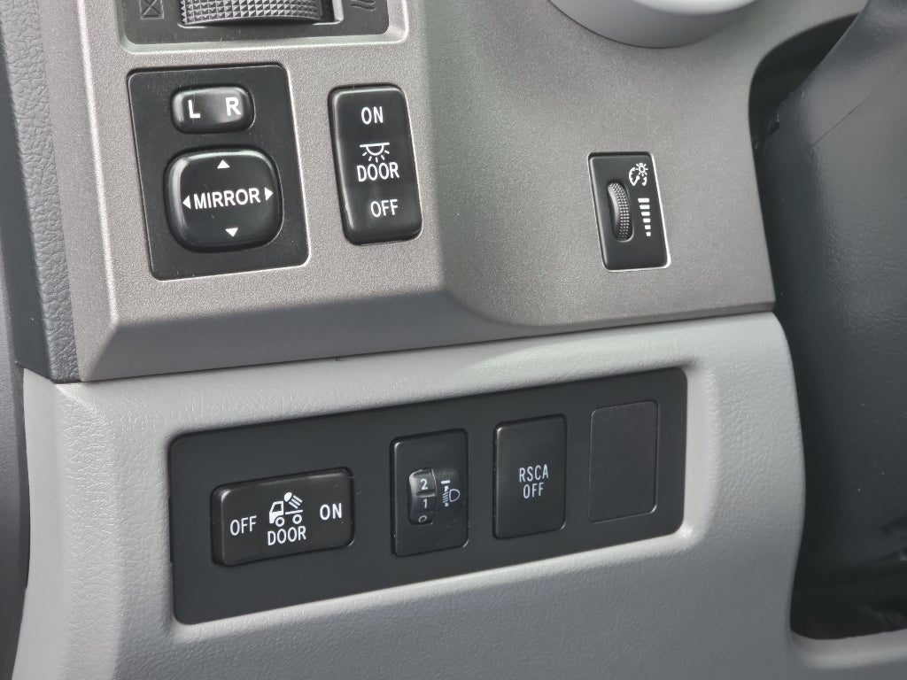 2012 Toyota Tundra Grade 5.7L V8 (A6)