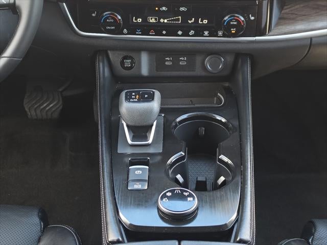 2025 Nissan Rogue Platinum
