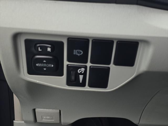 2014 Toyota Prius Five