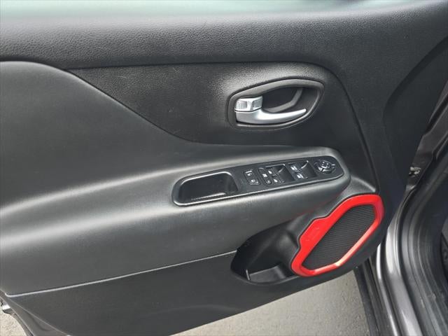 2017 Jeep Renegade Trailhawk