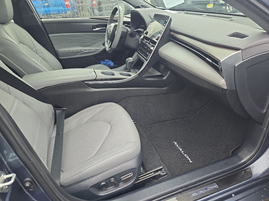 2022 Toyota Avalon Limited