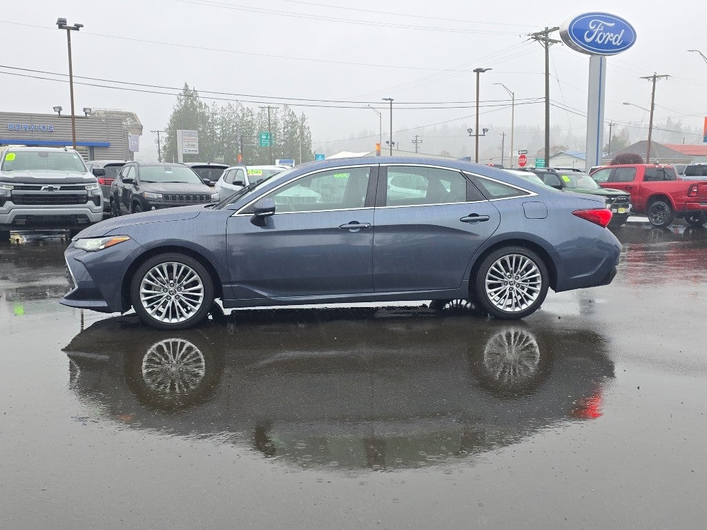 2022 Toyota Avalon Limited