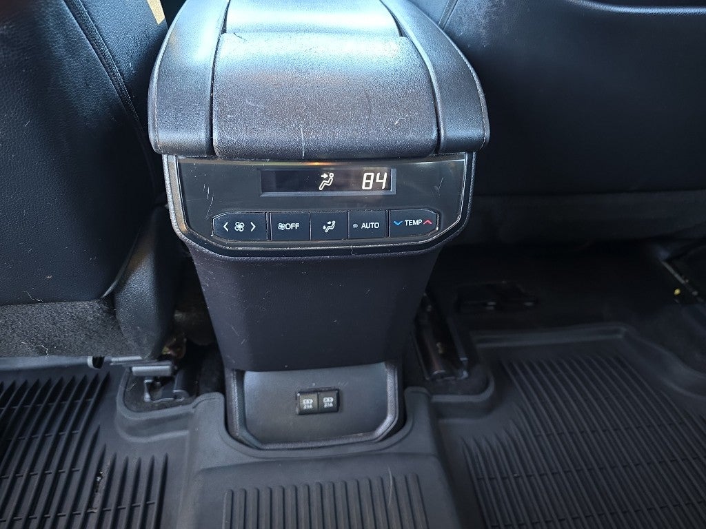 2020 Toyota Highlander Hybrid XLE