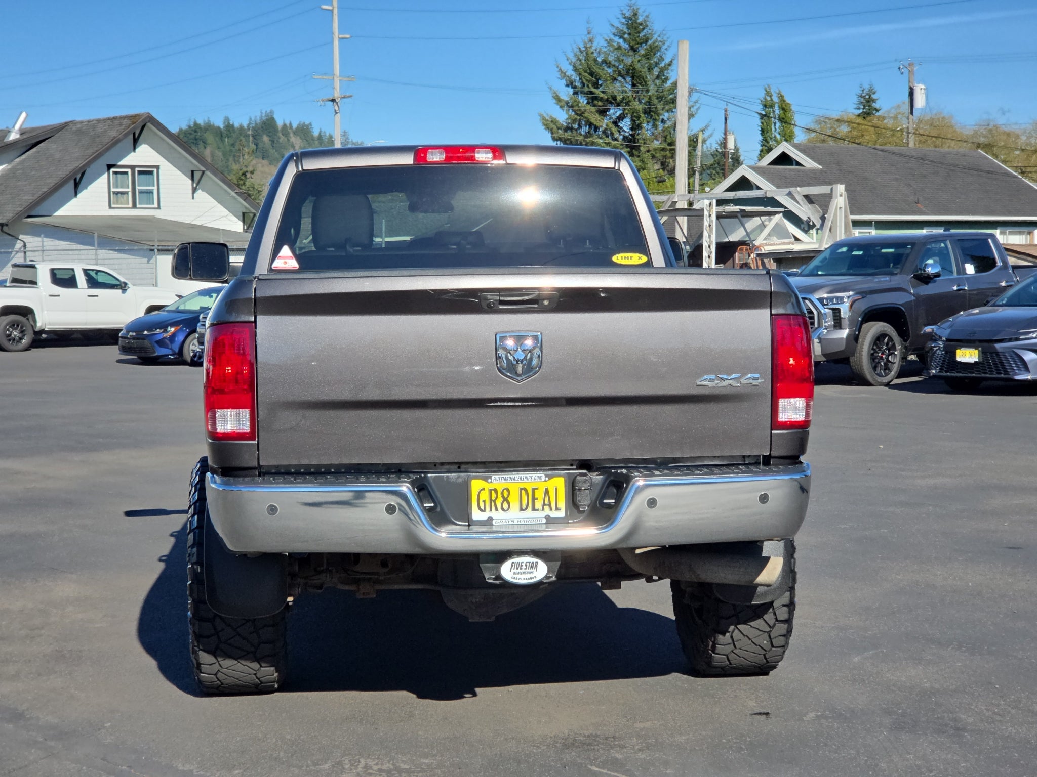2017 RAM 2500 Tradesman Crew Cab 4x4 6'4"""" Box