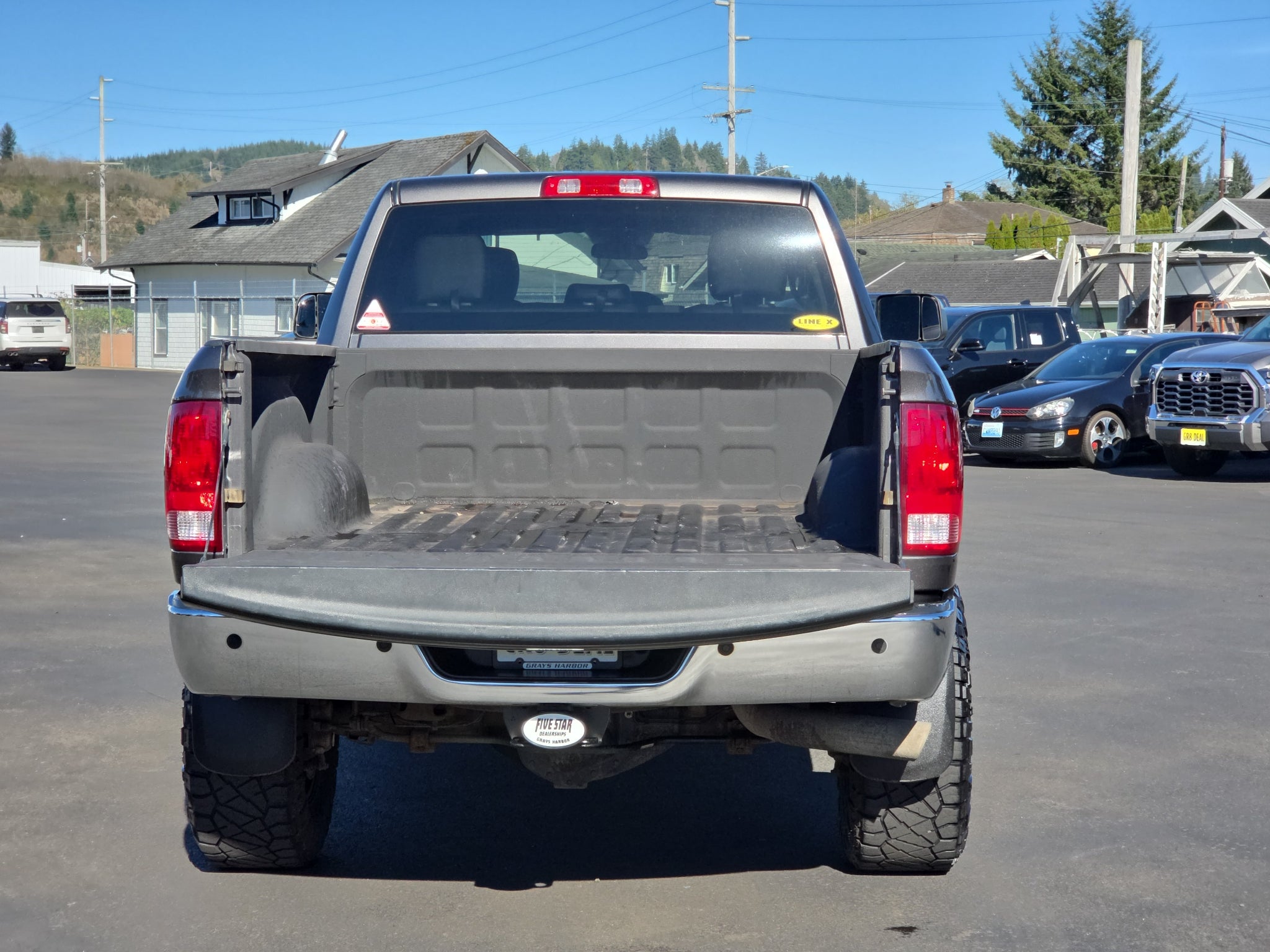 2017 RAM 2500 Tradesman Crew Cab 4x4 6'4"""" Box