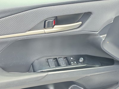 2025 Toyota Camry Hybrid SE
