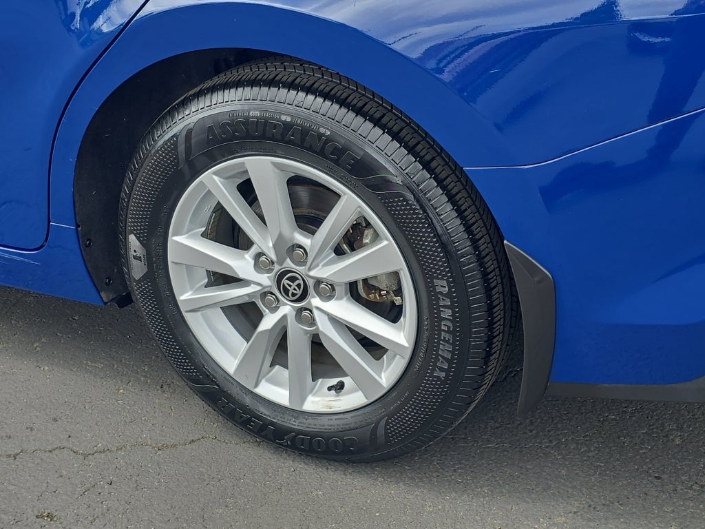 2025 Toyota Camry Hybrid LE