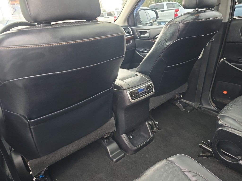 2014 Toyota Highlander Limited Platinum