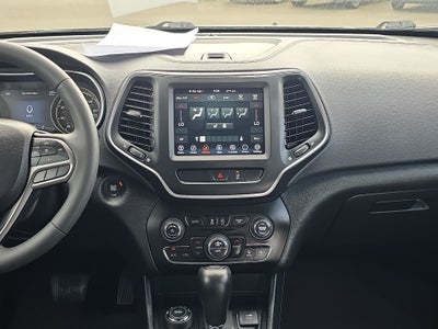 2022 Jeep Cherokee Latitude Lux