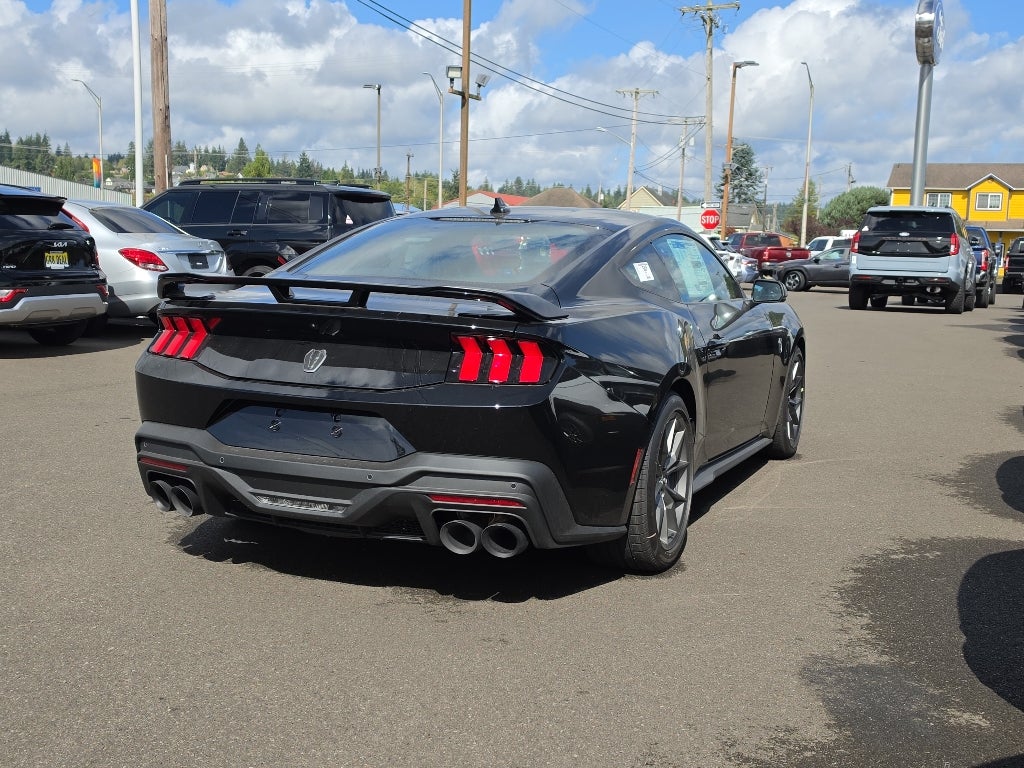 2026 Ford Mustang Dark Horse